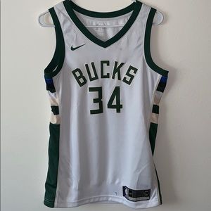 Antetokounmpo Bucks jersey